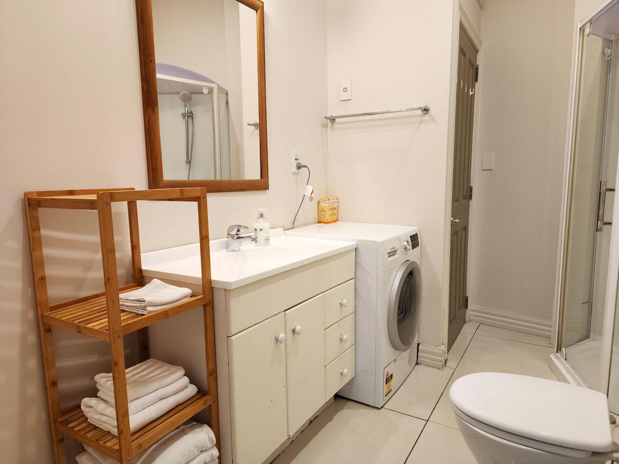 U Suites On Manners Wellington Bagian luar foto